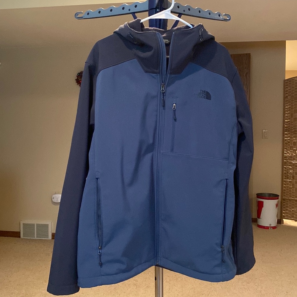 Men’s north face XL apex hooded jacket